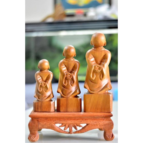 Combo 3 Tượng Vạn Sự Tùy Duyên Gỗ Bách Xanh